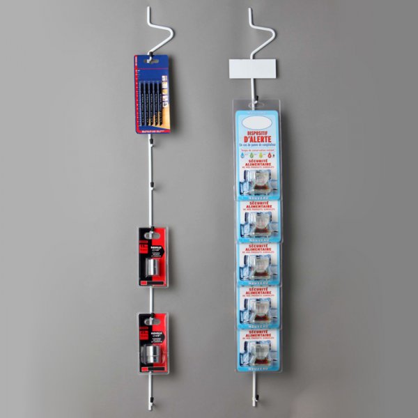 Cross Marketing pour outillage avec crochets métalliques